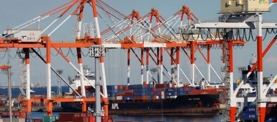 Las exportaciones con destino a China, el mayor socio comercial de Japón, crecieron un 13,5%...