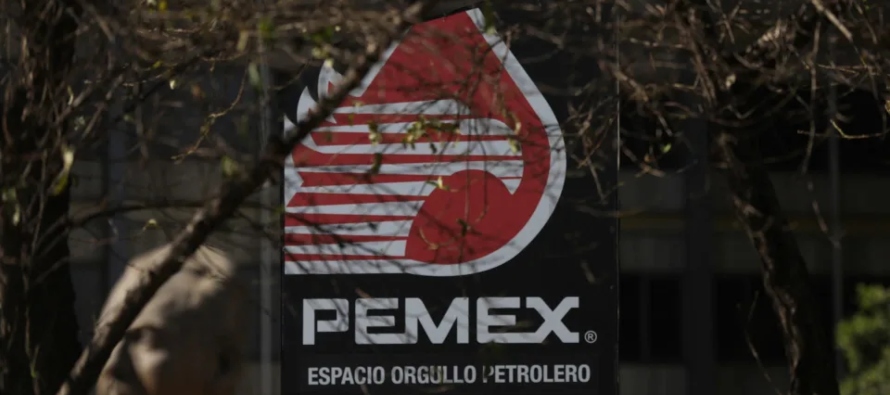 Según los analistas, esta calificación de la empresa productiva mexicana se debe...