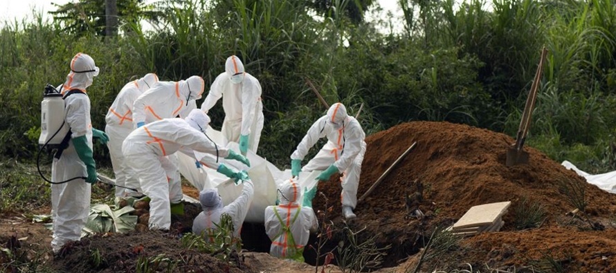 El hombre fallecido por ébola fue atendido en un inicio por otras enfermedades, incluyendo...