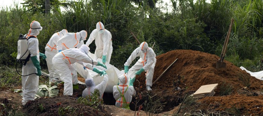 Un total de ocho muertes, incluida una confirmada por ébola, son “atribuibles al...