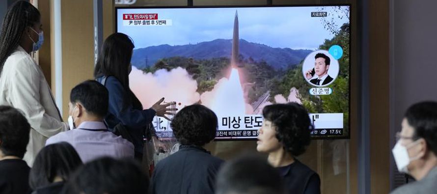 El misil, lanzado desde la ciudad interior de Taechon, en el oeste de la península,...