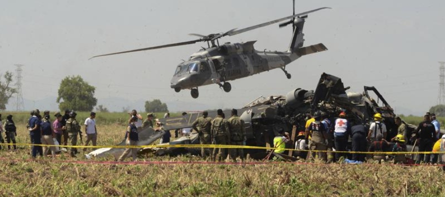 Falta de combustible ocasionó caída de helicóptero de la Marina