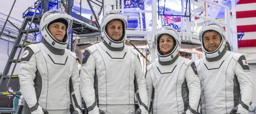 Las misiones de astronautas en curso entre la compañía y la NASA son la Crew-5 y la...