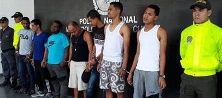 Entre los capturados hay 14 venezolanos y cinco colombianos, uno de ellos es un policía que...