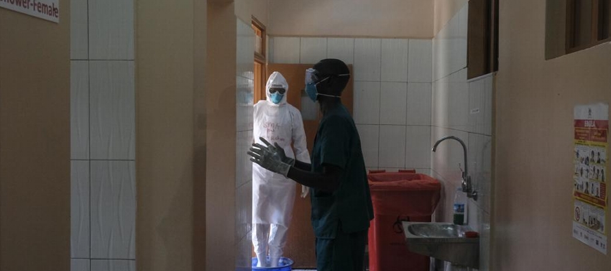 Uganda declaró el brote de ébola el 20 de septiembre, varios días...