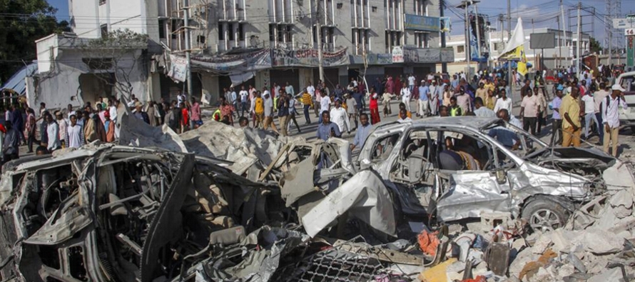 Ali Haji señaló que más de 320 personas resultaron heridas en las explosiones...