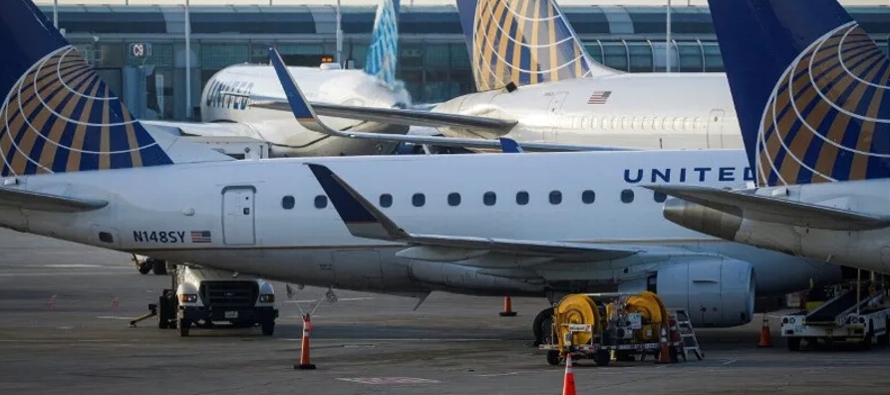 Delta Air Lines, American Airlines Group y Southwest Airlines cancelaron más de 100 vuelos...
