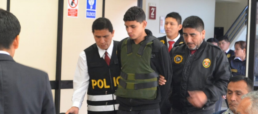 De los detenidos, 29 son venezolanos y uno peruano, dijo el general Ulises Guillén, jefe de...