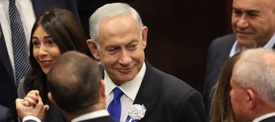 El primer ministro designado Benjamin Netanyahu está trabajando para formar una...