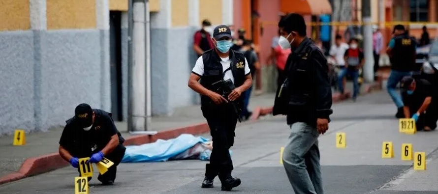 En toda Guatemala se han reportado 1.950 asesinatos de hombres y 335 mujeres entre enero y...