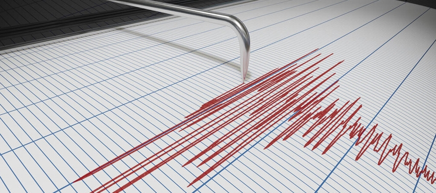 El sismo tuvo una magnitud de 5,4. Su epicentro fue ubicado unos 37 kilómetros, 23 millas)...