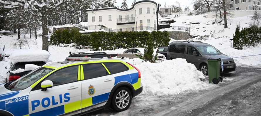 La Autoridad de Enjuiciamientos de Suecia dijo que uno de los dos detenidos estaba acusado de...