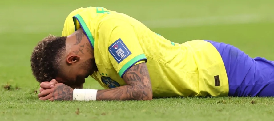 Neymar es el jugador más castigado del Mundial. Es el futbolista que más faltas...