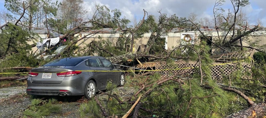 Tornados arrasan viviendas en el sur de Estados Unidos