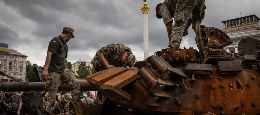 “Los combates de la guerra en Ucrania marchan a un “ritmo reducido” y las fuerzas...