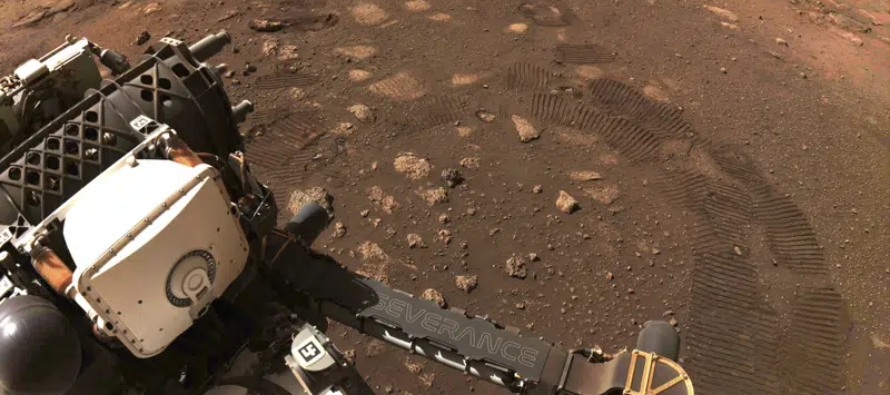 ¿Cómo suena un remolino de polvo en Marte? Un vehículo todo terreno de la NASA...