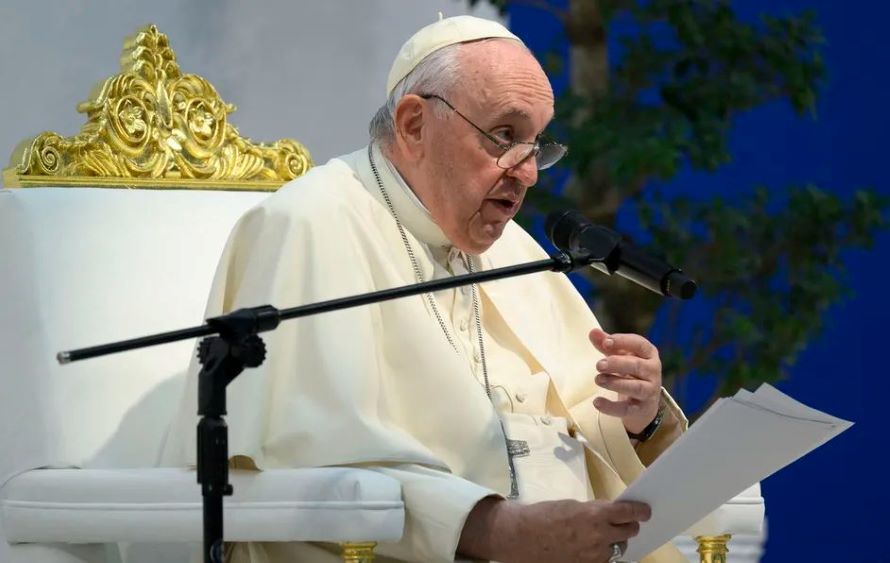 El papa Francisco declaró mártires el sábado a un matrimonio polaco que fue...