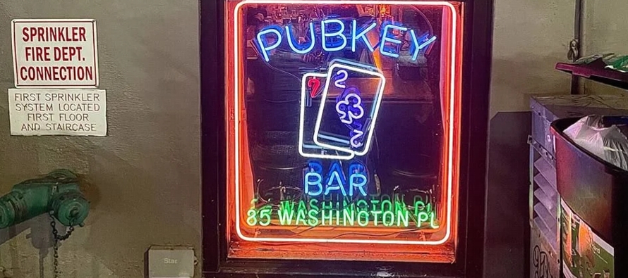 PubKey, ubicado en una tranquila calle del Greenwich Village de Manhattan, abrió sus puertas...