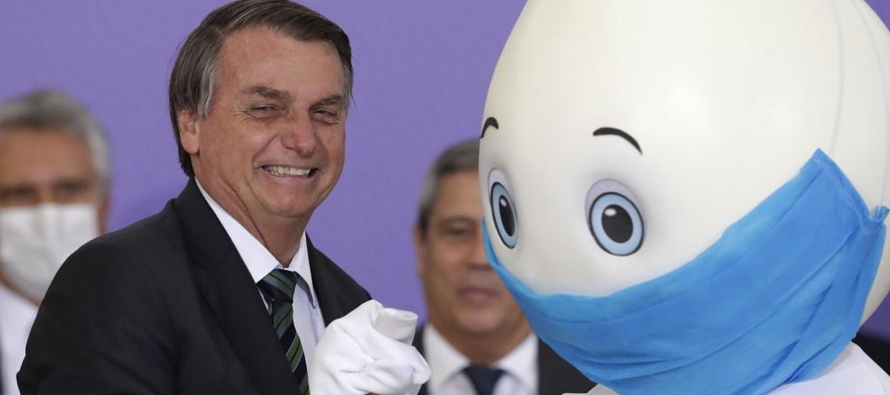 Globo citó al médico de Bolsonaro, Antônio Luiz Macedo, diciendo que el...