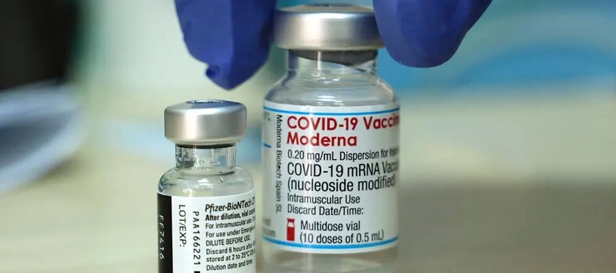 La empresa estadounidense Moderna donó el sábado 2,7 millones de dosis de vacunas...