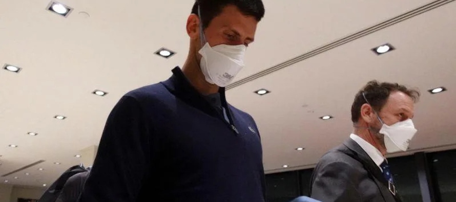 Djokovic viaja regularmente a España, donde posee una casa en la localidad sureña de...