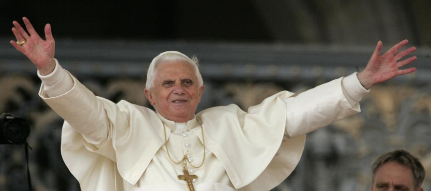 Benedicto XVI, que ofreció un largo testimonio por escrito, niega haber actuado de mala fe.