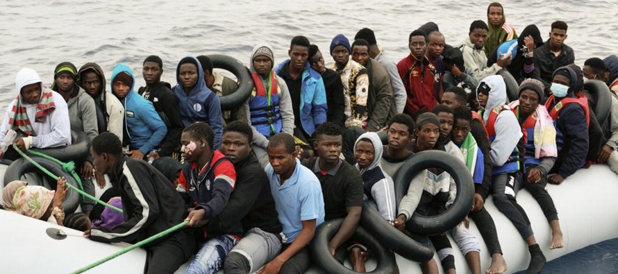 Cientos de miles de migrantes que tratan de llegar a Europa viajan hasta Libia, donde ha florecido...