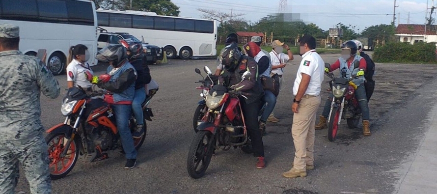 Traficantes de migrantes recurren a motocicletas en México