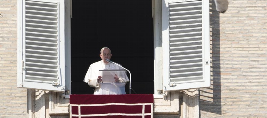 El pontífice habló sobre sus amistades personales y de temas como la...