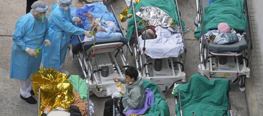 Hong Kong enfrentaba su peor brote de la pandemia con 2,000 nuevos casos de COVID-19 al día...