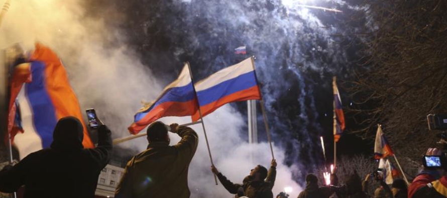 Poco después, el Kremlin dijo que Putin ordenó a las fuerzas rusas “mantener la...
