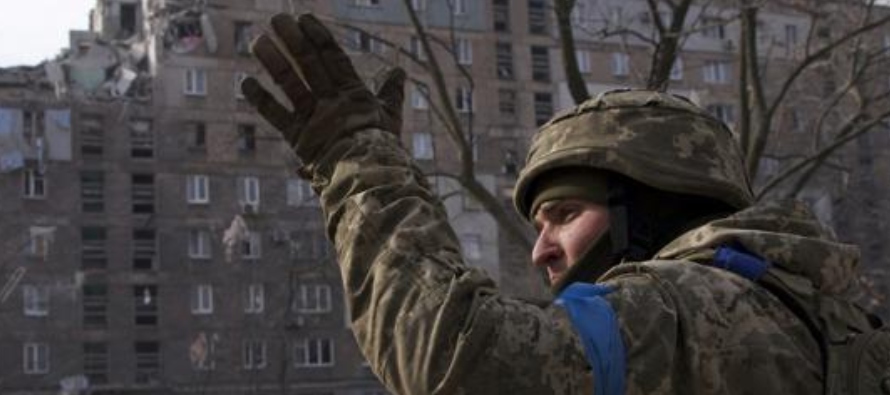 Las fuerzas ucranianas atacaban bases rusas y apuntaban a su capacidad logística,...