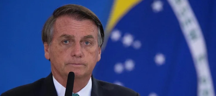 Según Bolsonaro, ese último reajuste fue anunciado cuando el precio del...