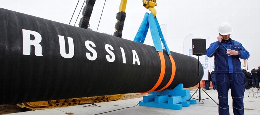 Alrededor de un tercio del petróleo que recibe Alemania llega de Rusia, además de la...