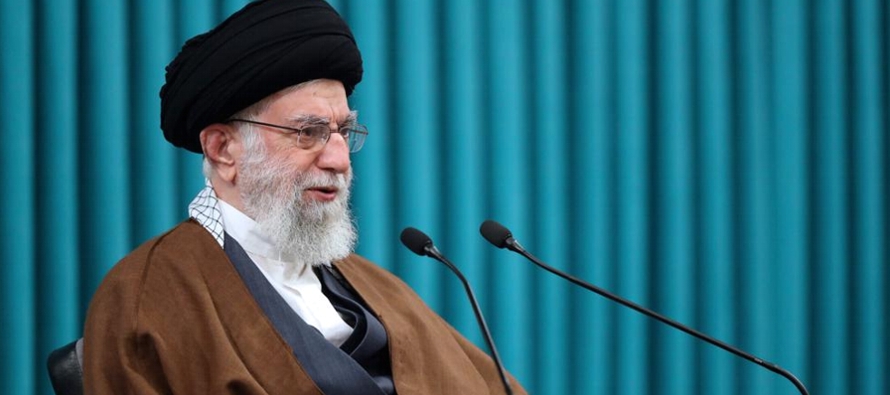 El ayatolá Alí Jamenei subrayó la importancia de que la economía...