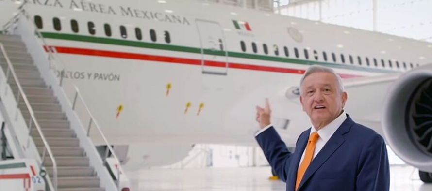 López Obrador reconoció que el gobierno no ha logrado vender el Boeing 787, por...