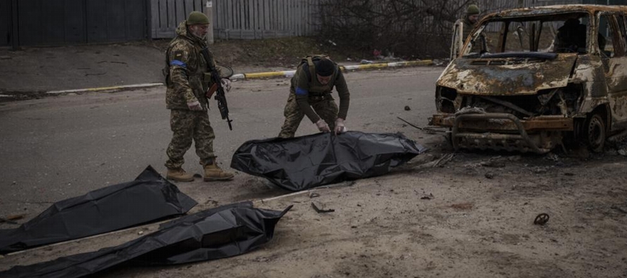 Las autoridades ucranianas han intensificado sus llamados a los civiles para que se dirijan al...
