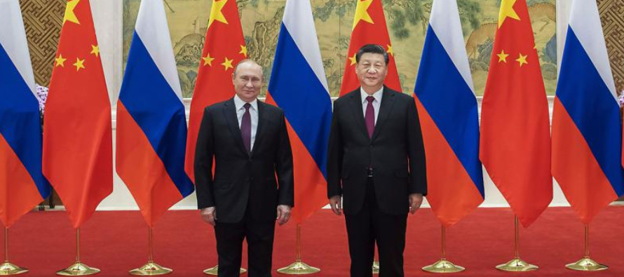 China y Rusia se acercaron mucho bajo los gobiernos de Putin y Xi Jinping, adoptando...