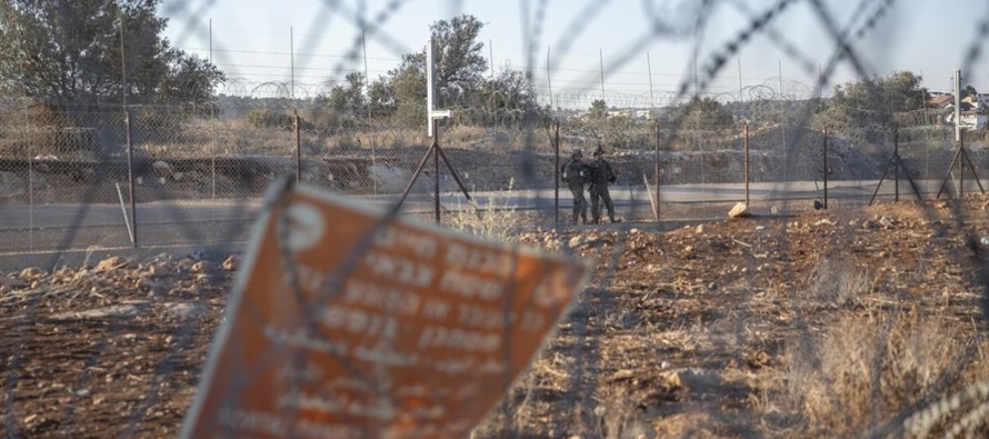 El Ejército dijo haber detenido a 11 palestinos en redadas en diferentes lugares de...