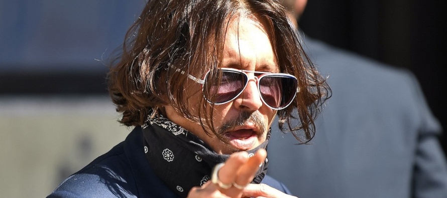 Los abogados de Heard han alegado que Depp se convertía en un "monstruo" durante...