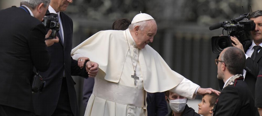 La movilidad del pontífice argentino se ha visto muy reducida últimamente, y su ya...