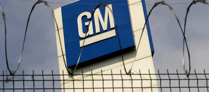 En los tres primeros meses del año, GM vendió 1.427,000 vehículos en todo el...