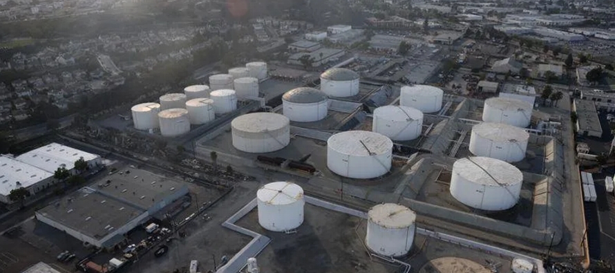 Los inventarios de crudo crecieron en 1,3 millones de barriles en la semana hasta el 29 de abril, a...
