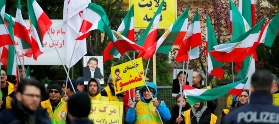Las detenciones se produjeron luego de que Teherán anunció esta semana un alza de...