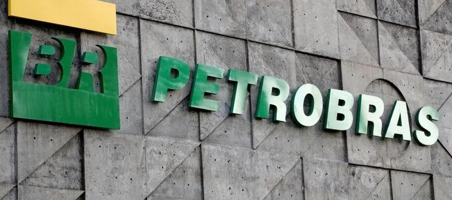 Petróleo Brasileiro SA, como se conoce formalmente a la empresa, había anunciado en...