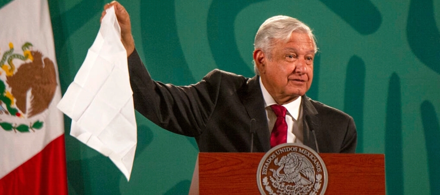 El mismo Obrador advirtió que no asistiría al evento si no se invita a Cuba,...
