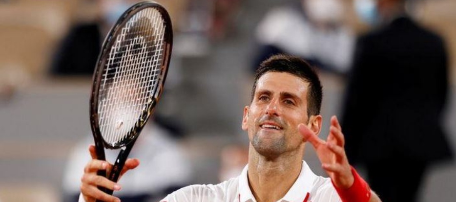 El serbio Novak Djokovic se coronó este domingo, por sexta vez en su carrera, como...