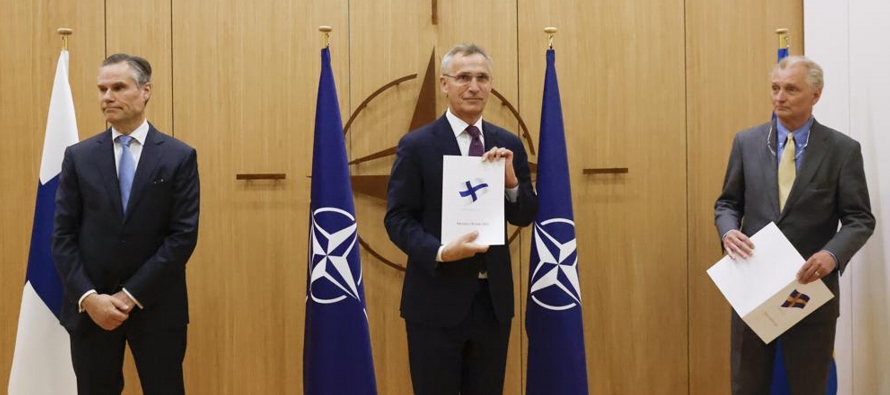 Finlandia y Suecia solicitan la entrada en la OTAN