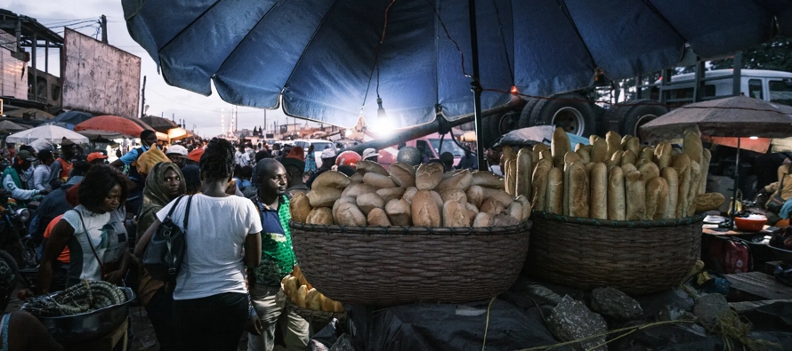 Desde que Rusia invadió Ucrania, el precio del trigo se ha duplicado con creces, mientras...