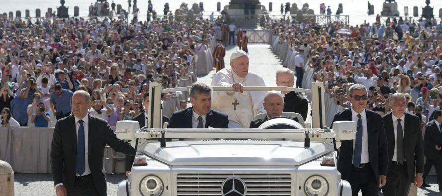 En su catequesis de la audiencia general, el Papa Francisco afirmó que “la sociedad...